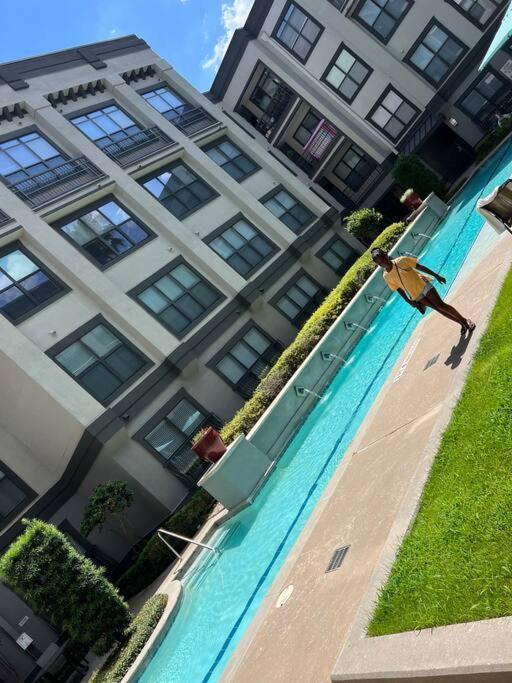 Luxury 1Bedroom/Pool View/ Galleria W/Study Desk Houston Kültér fotó